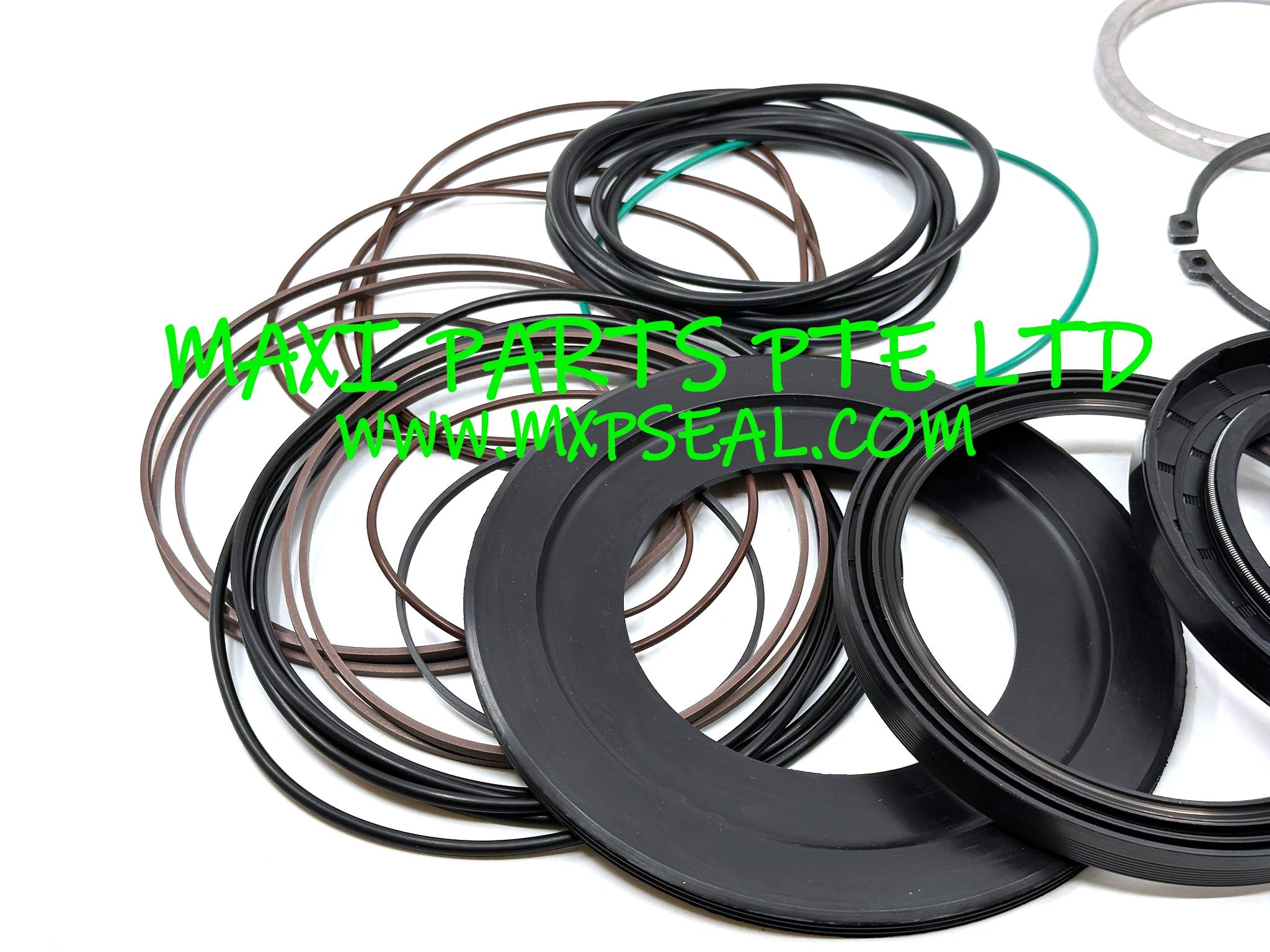 05815162 - BW211D-40 TRAVEL MOTOR KIT