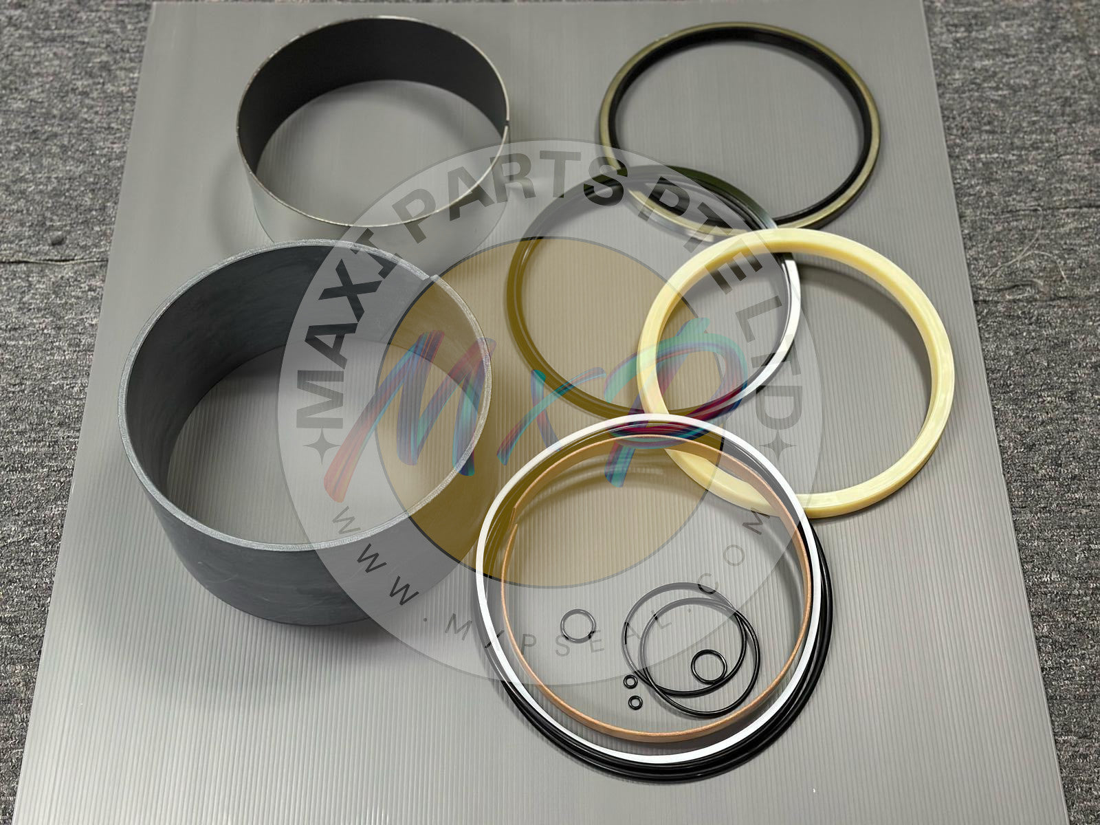 58D-00-00170 - 730E FRONT SUSPENSION KIT