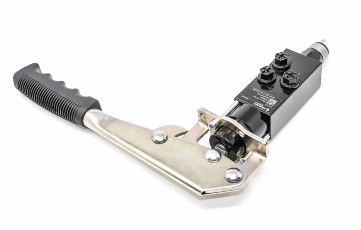 6915524 - HAND BRAKE CONTROL - MXPseal.comBOBCAT