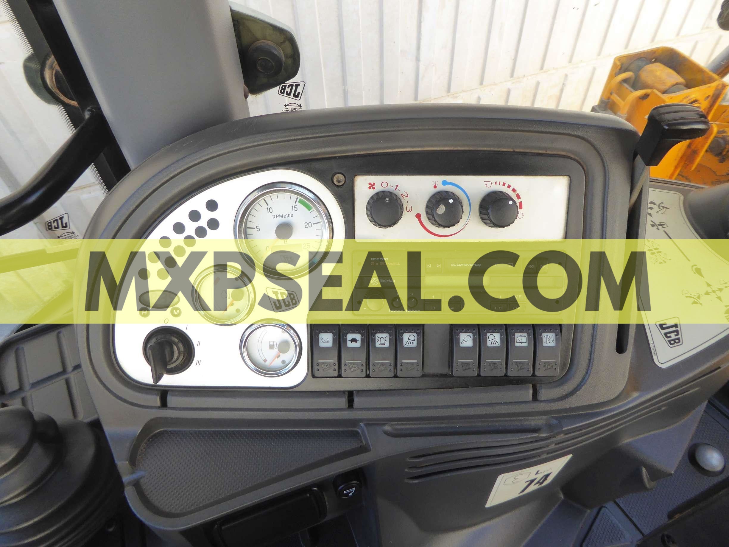 JCB 3CX DASHBOARD