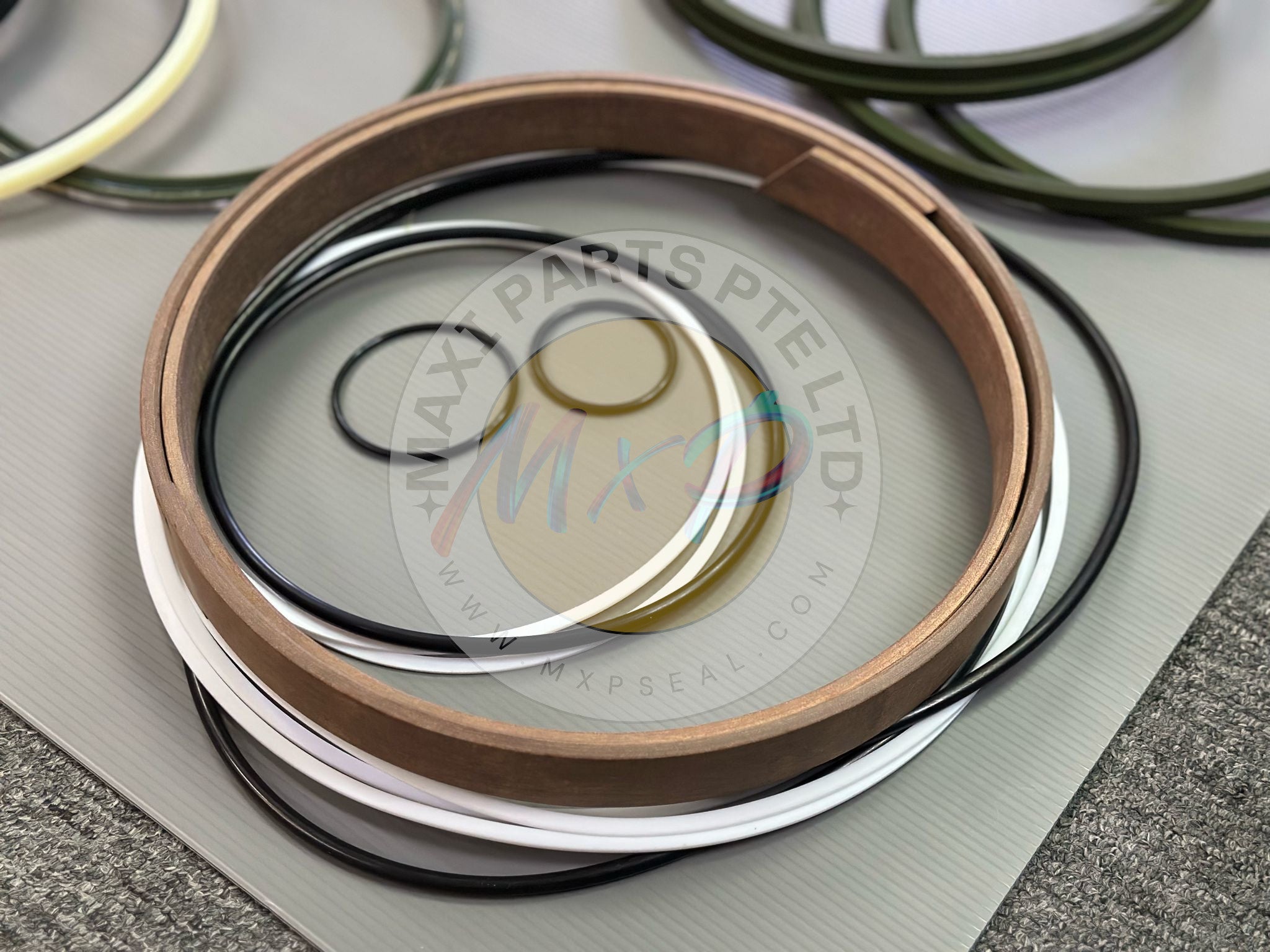 707-99-85350 - PC2000-8 ARM KIT