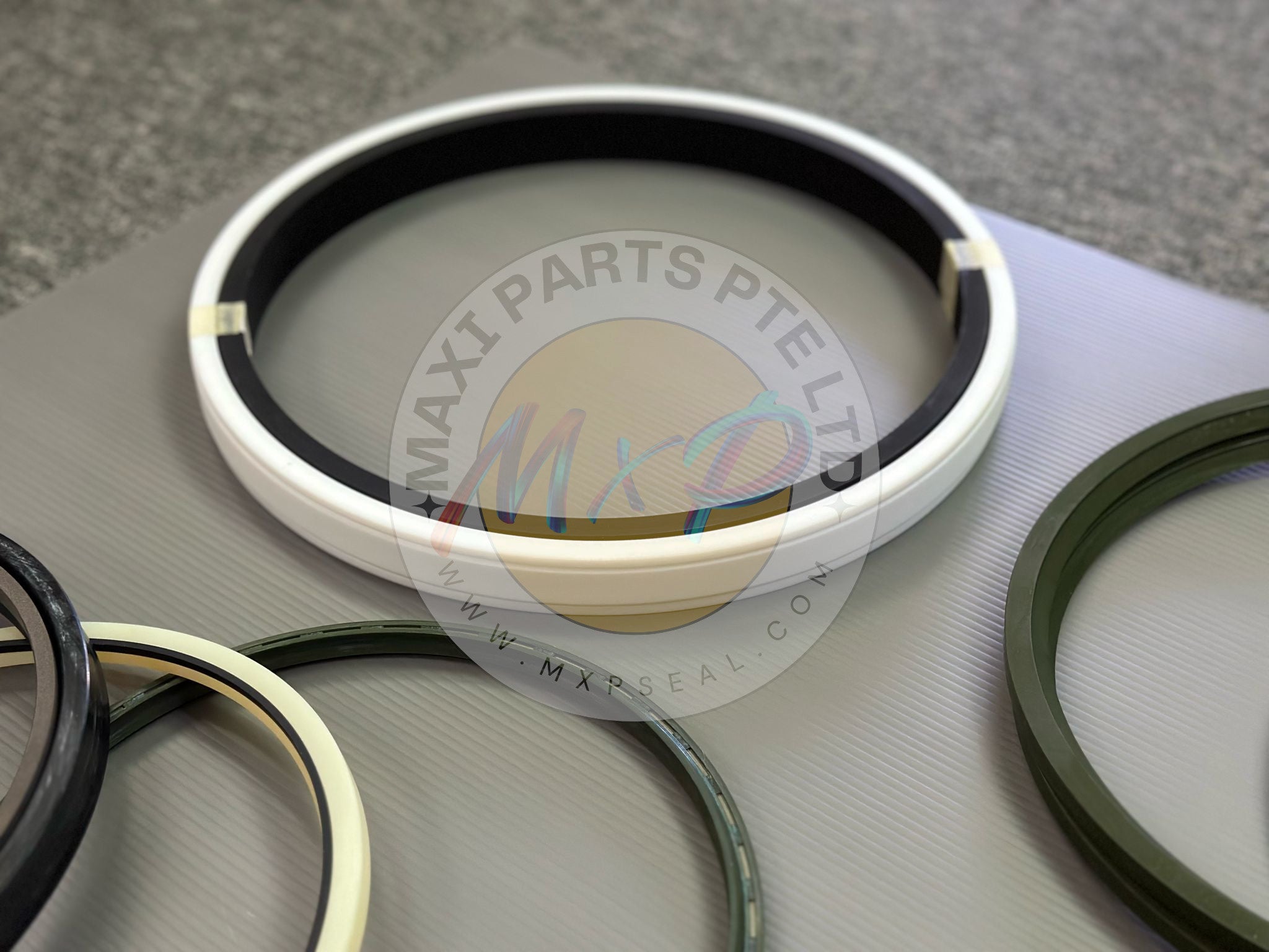 707-99-85350 - PC2000-8 ARM KIT