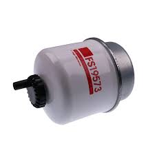 RE60021 - FUEL FILTER WITH DRAIN PLUG