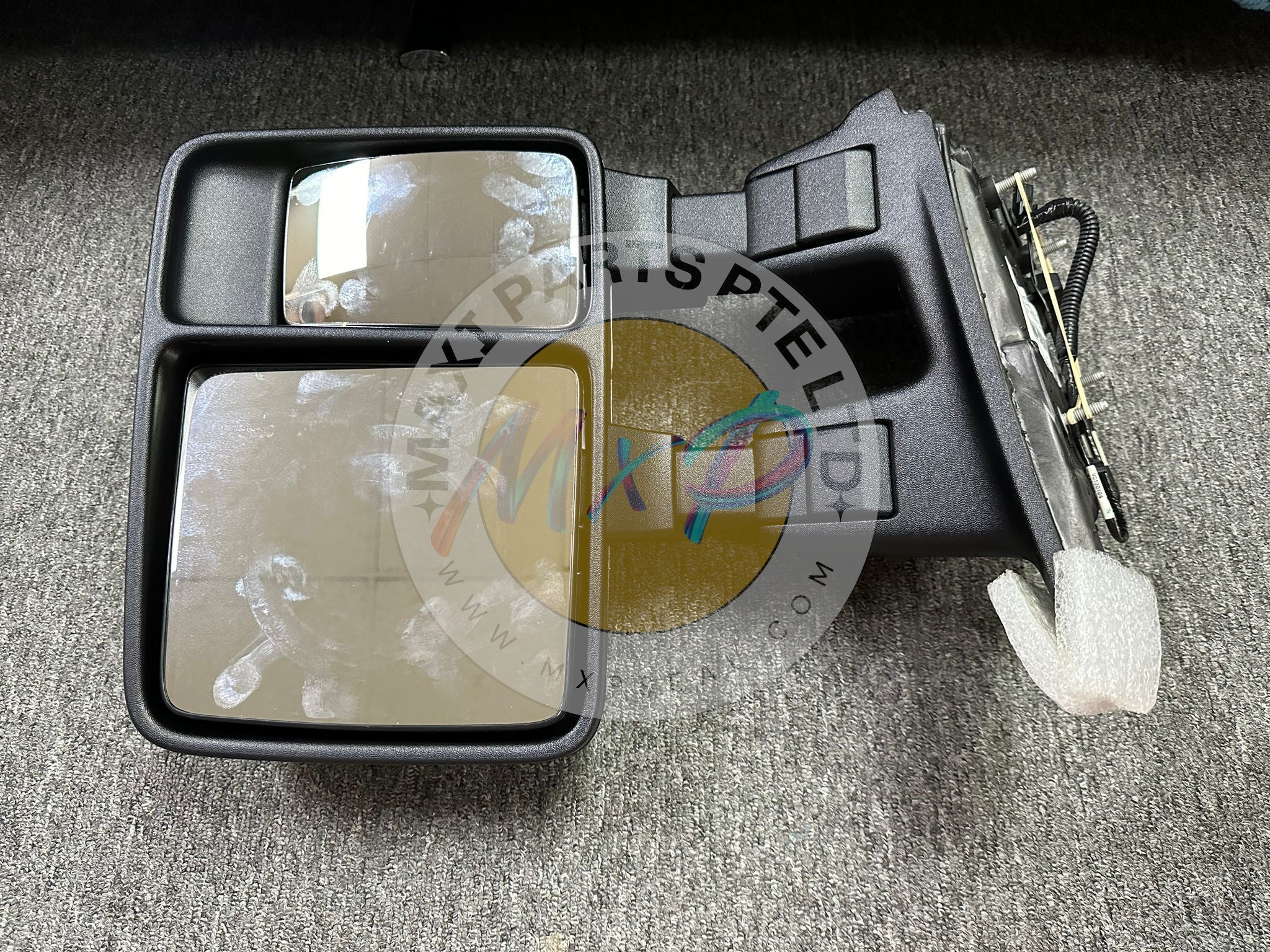 DC3Z17682AA / DC3Z-17682-AA - MIRROR ASSEMBLY REAR VIEW OUTER